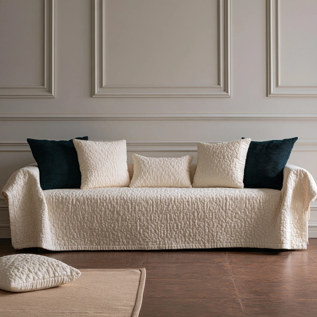 Nowoczesna sofa, o nowoczesnej formie, kolor: kremowy